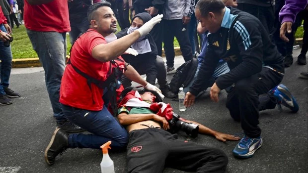 "El pronóstico es bueno", dijo el padre de Pablo Grillo, luego de la operación a la que fue sometido el fotógrafo