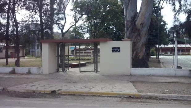 Tucumán: más de 60 chicos se intoxicaron en una escuela y los padres sospechan de un estudiante