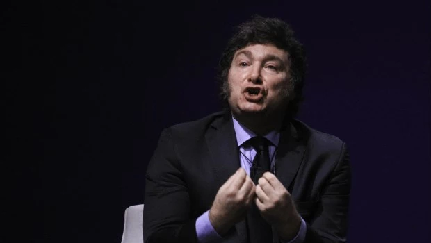 Milei dejó el manual libertario por la escalada de la inflación: “Si te aumentan el precio, no compres”