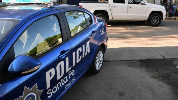 Rosario: encontraron muerto a un joven con una puñalada en la garganta