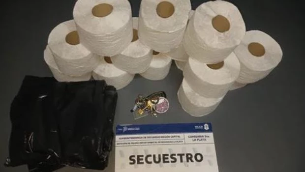 Dos niños entraron a robar a una escuela de La Plata y fueron detenidos