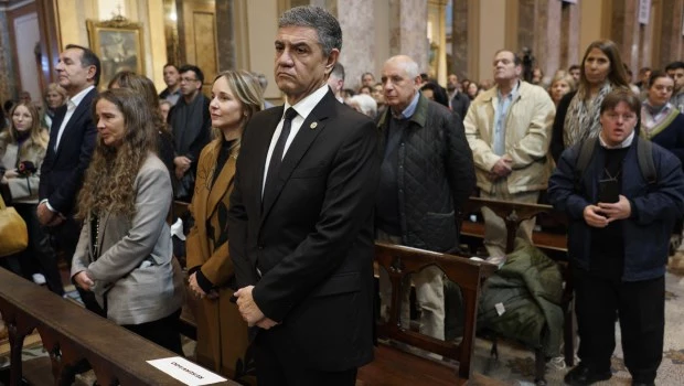 Asistio a la Catedral el Jefe de Gobierno Porteño , Jorge Macri.