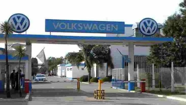 Caputo destacó que una automotriz retrotrajo los precios