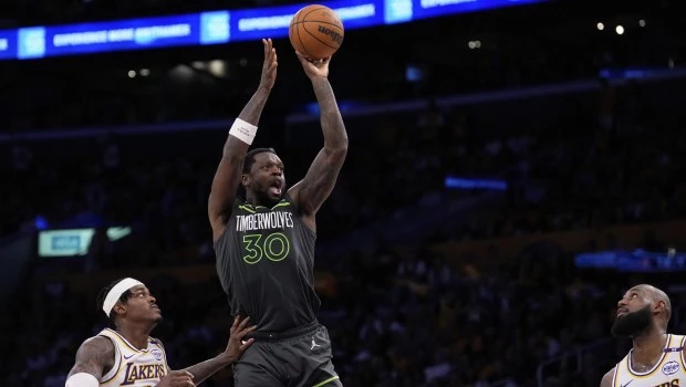 Timberwolves aplastan a los Lakers a puro triple