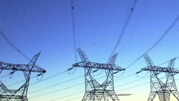 El Gobierno pone en marcha un nuevo plan de regularización de deudas para las distribuidoras eléctricas