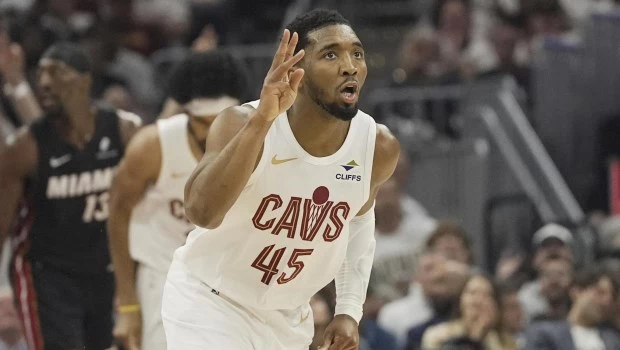 Cavs superaron al Heat y toman ventaja de 2-0 en la serie