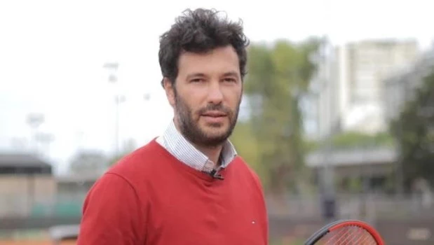 José Acasuso polémico sobre el físico de los futbolistas: "No entiendo cómo pueden acalambrarse"