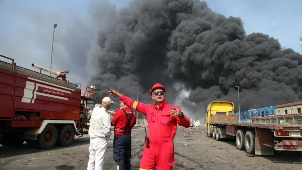 Una masiva explosión causó cinco muertos y más de 700 heridos en un puerto iraní