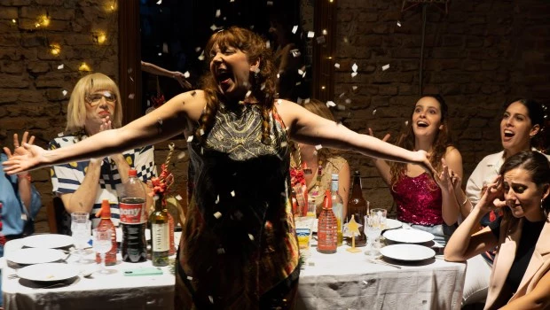 La obra ganadora de tres Premios Hugo se presenta los jueves y domingos en el Maipo.