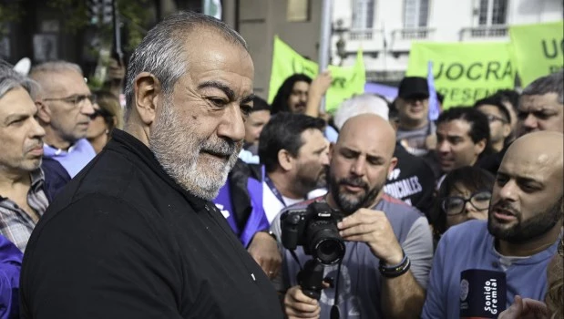 La CGT se movilizará mañana "por el Día del Trabajador y en rechazo al ajuste" del Gobierno