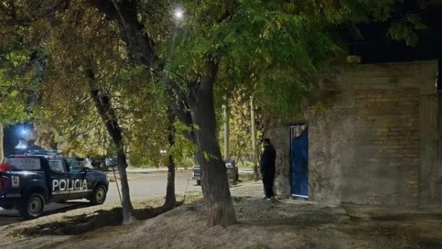 Dos menores mataron a su padrastro para defender a su mamá en Mendoza