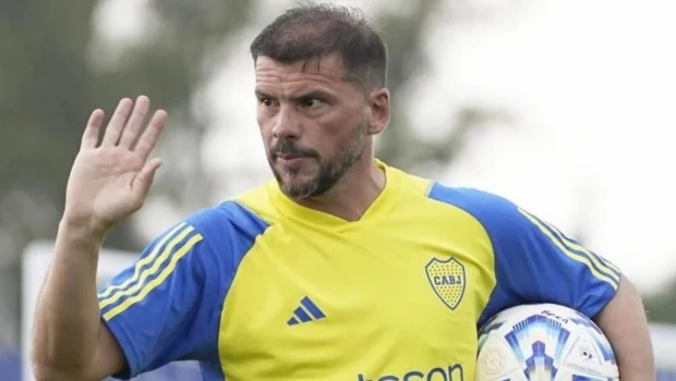Herrón comenzó un nuevo interinato en Boca y ensayó cambios 
