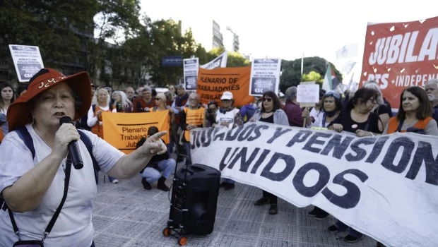 Nueva marcha de los jubilados frente al Congreso