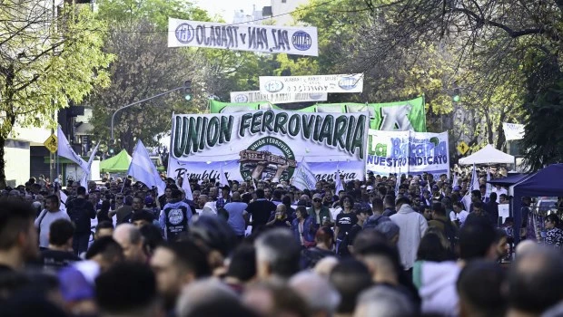 Marcha de la CGT: "El Gobierno va camino a la destrucción de la patria"