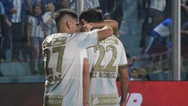 Independiente cayó ante Atlético Tucumán y no pudo subirse a la punta