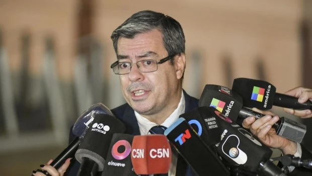 Germán Martínez calificó a Santiago Caputo como "una persona nefasta"