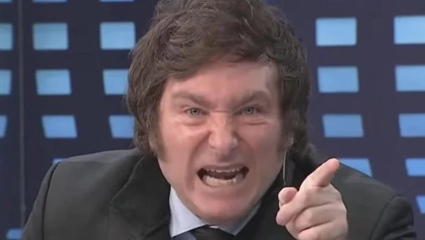 Milei dijo que los periodistas usan prácticas perversas y afirmó que su gobierno "no odia lo suficiente a quienes ejercen esa profesión"