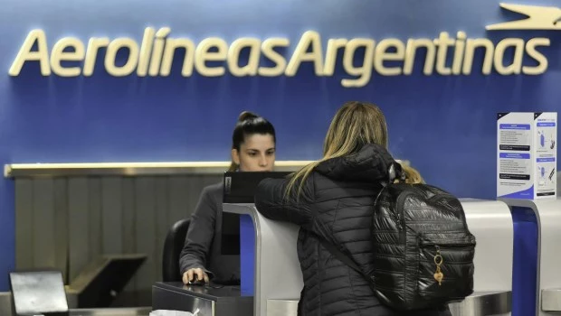Aerolíneas Argentinas transportará más de 200.000 pasajeros en el fin de semana largo