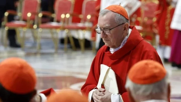 El cardenal italiano Pietro Parolin durante una misa en la Catedral de San Pedro. Foto: EFE