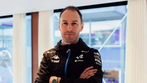 Oliver Oakes decidió dejar su cargo en la escudería francesa.