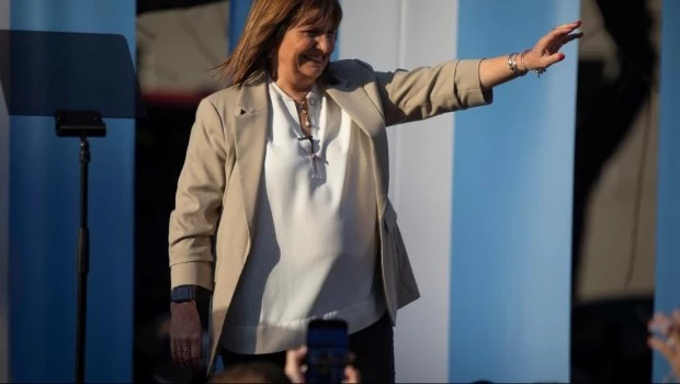 Patricia Bullrich abandonó definitivamente el PRO y se sumó a la Libertad Avanza, una nueva afiliación a su carrera política