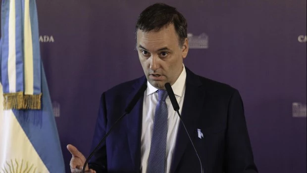 Manuel Adorni: "Estoy redactando muy lentamente mi renuncia que va a ser épica"