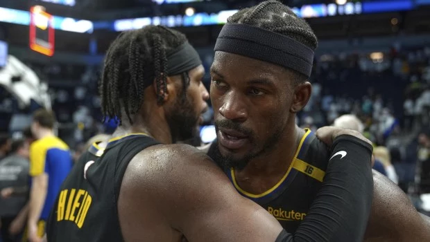 Los Warriors sorprenden a los Timberwolves y arrancan ganando la serie