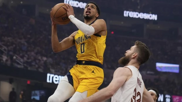 Un triple agónico de Haliburton pone a Pacers 2-0 ante Cavaliers