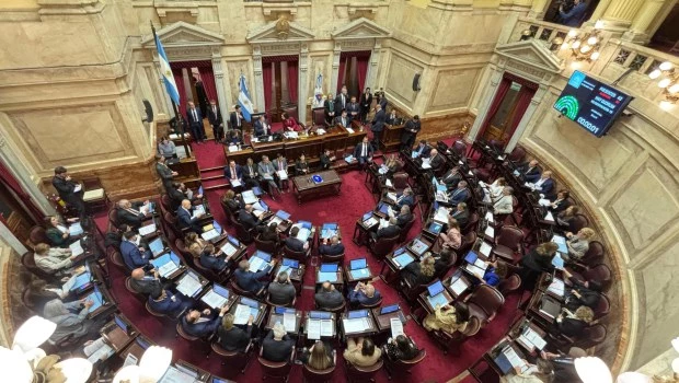 Reacciones indignadas y escépticas