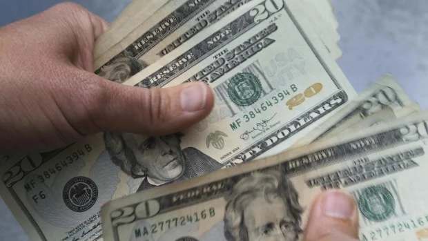 El dólar se derritió: ¿hay intervención del Gobierno?