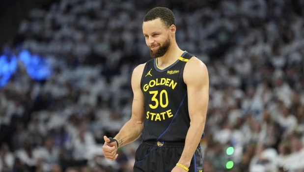 Una distensión muscular margina a Curry por al menos una semana de la serie ante Timberwolves 
