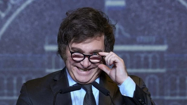 Milei celebró la baja del Riesgo País a 678 puntos