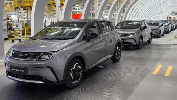 Reglamentan el procedimiento para importar sin aranceles autos eléctricos e híbridos