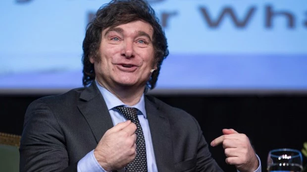 Milei denunció a los periodistas Carlos Pagni y Viviana Canosa por injurias