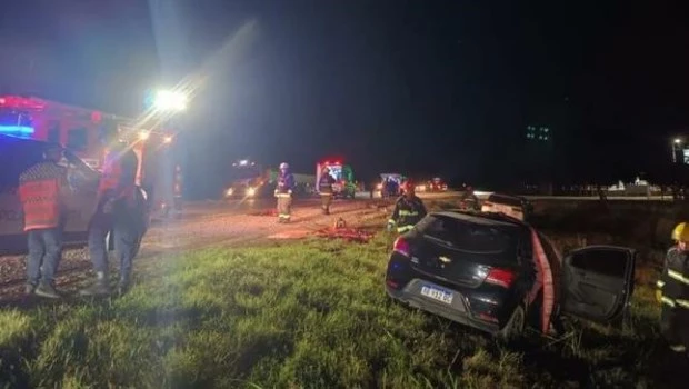 Un legislador cordobés protagonizó un accidente fatal en la Ruta 6