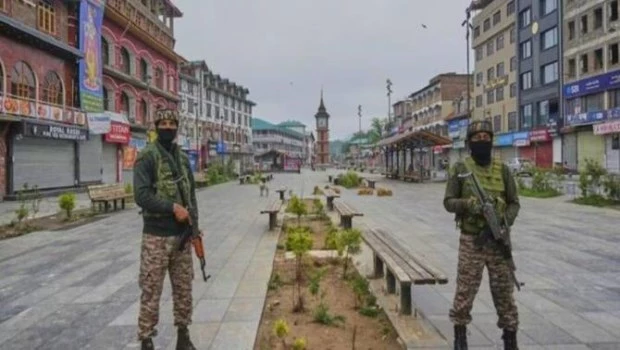 India acusó a Pakistán de violar el alto el fuego e informó de inminentes represalias