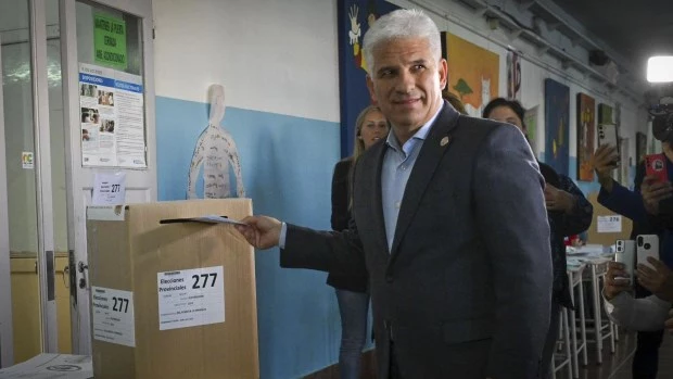 Poggi votó y destacó la implementación de la Boleta Única de Papel 
