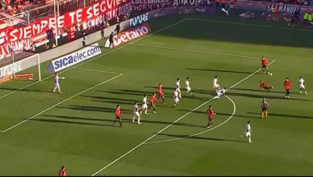 La chilena de montiel, digna del premio Puskas.