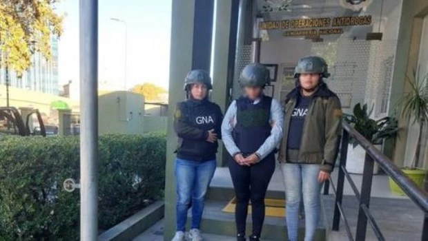 Detuvieron a la pareja de un jefe narco: violó la domiciliaria para participar de un torneo hípico 