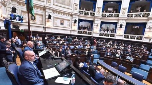 La Legislatura bonaerense abrobó la reforma del calendario electoral: el 19 de julio será el cierre de listas 