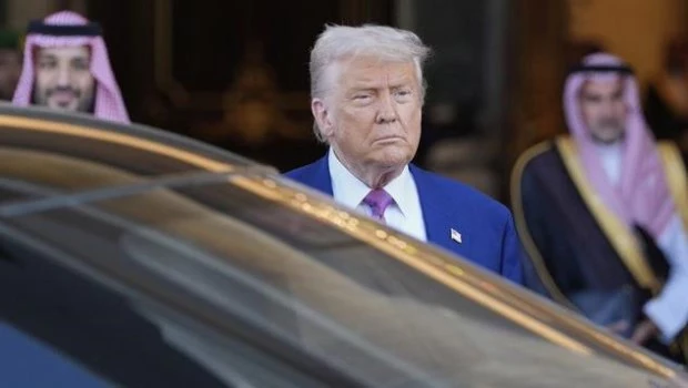 Trump anunció el levantamiento de sanciones a Siria
