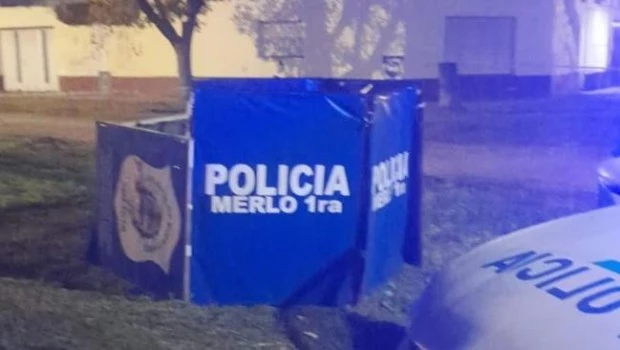 Un policía de la Ciudad mató a un motochorro que intentó robarle en Merlo
