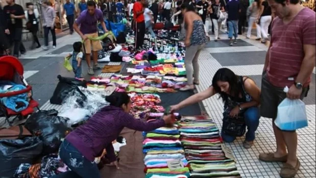 Aumentó la venta callejera en abril respecto de marzo 