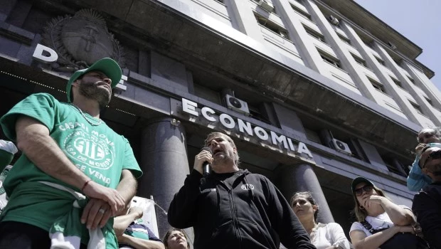 ATE realizará una marcha hacia el Ministerio de Economía para exigir "paritarias libres y sin techo"