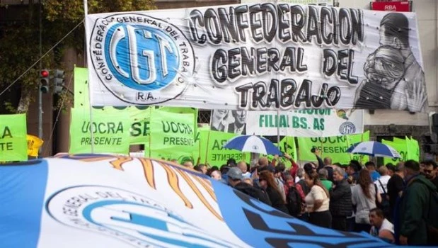 A través de un decreto, el Gobierno le puso límites al derecho a huelga