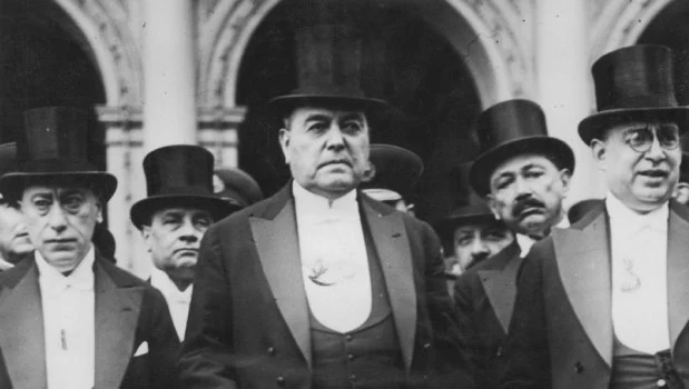 Como presidente Hipólito Yrigoyen mostró genes autocráticos y una peligrosa actitud unanimista y mesiánica.