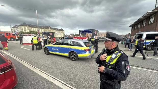Una mujer fue arrestrada después de apuñalar a varias personas en una estación de tren de Hamburgo