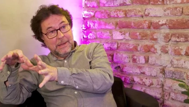 “Resultó todo muy vertiginoso. Además, nos tocó la época de la dictadura y eso nos afectó mucho”, cuenta Montesano sobre las razones del alejamiento.