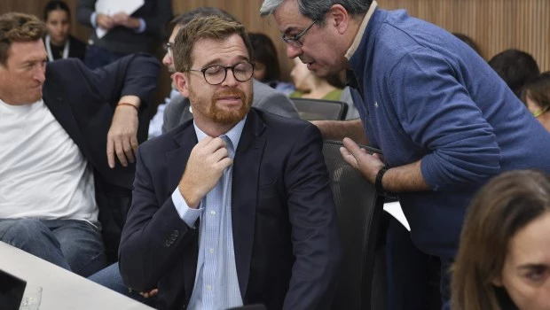 Llamó la atención de que Nicolás Massot (EF) estuvo en el recinto y no dio quorum, pero después habló durante las expresiones en minoría.