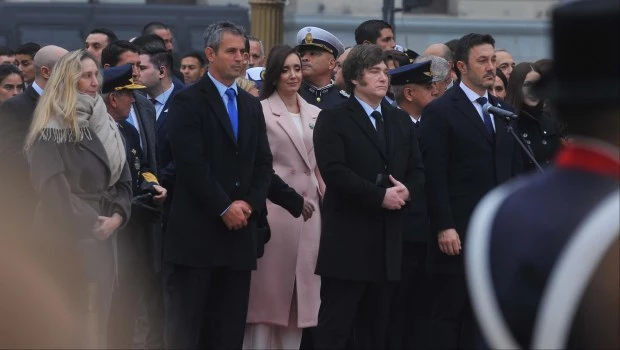 Funcionarios nacionales y de la Ciudad festejaron frente al Cabildo